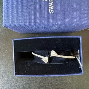 Swarovski 2 heart bangle